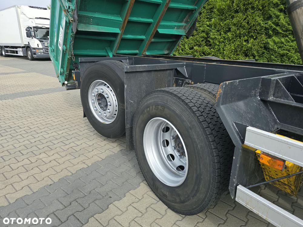 Iveco Stralis 330 EEV - 13
