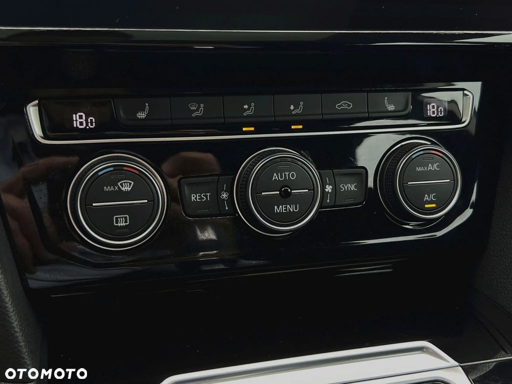 Volkswagen Arteon 2.0 TDI SCR DSG Elegance - 32