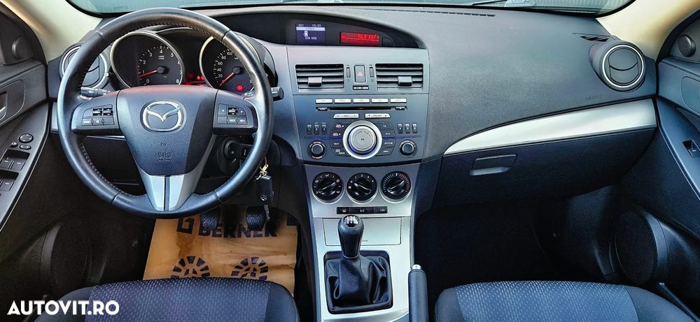 Mazda 3 - 5