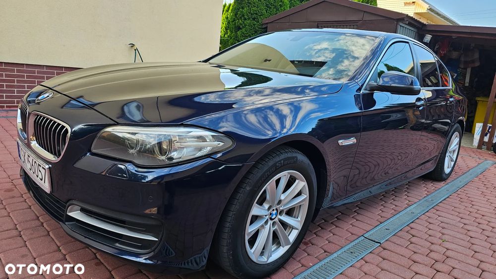 BMW Seria 5 528i xDrive Sport-Aut Luxury Line - 2