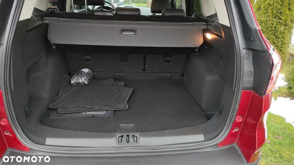 Ford Kuga 1.5 EcoBoost 2x4 Titanium - 6