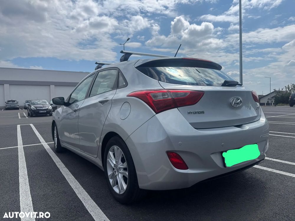Hyundai i30 1.6 GDI Aut. Highway Heat+ - 4