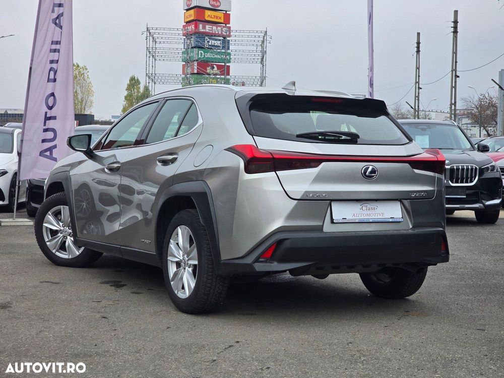 Lexus UX 250h Business Edition - 6