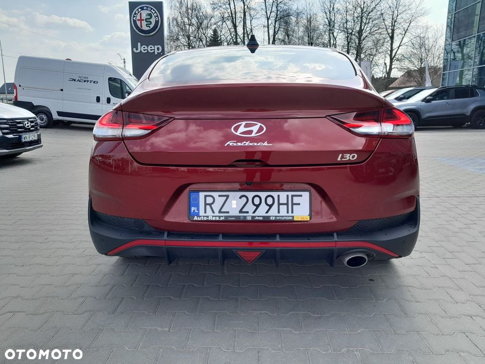 Hyundai i30 1.5 T-GDI 48V Modern DCT - 4