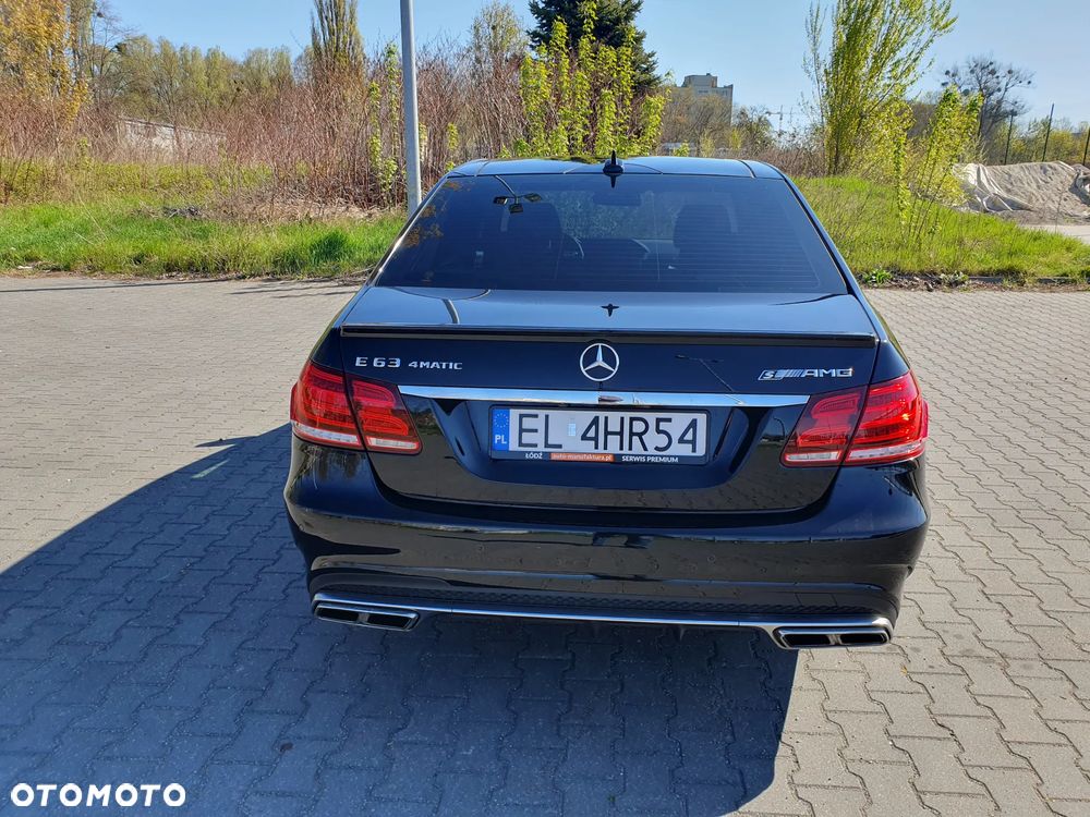 Mercedes-Benz Klasa E 63 AMG S 4-Matic - 6