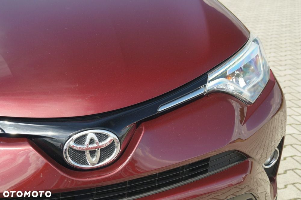 Toyota RAV4 - 10
