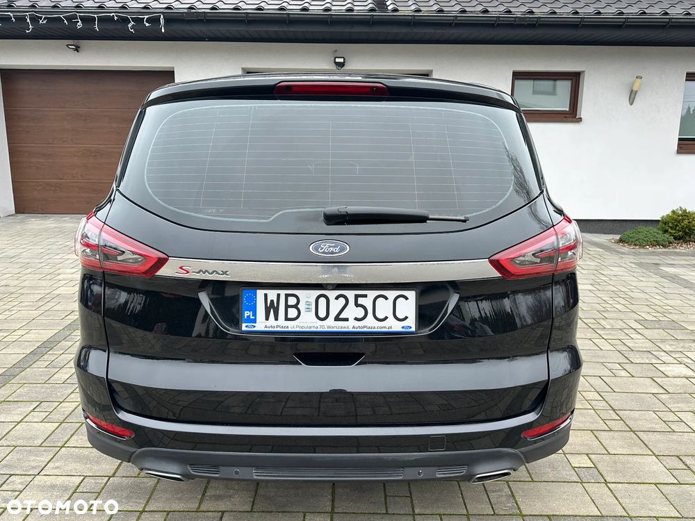 Ford S-Max - 13