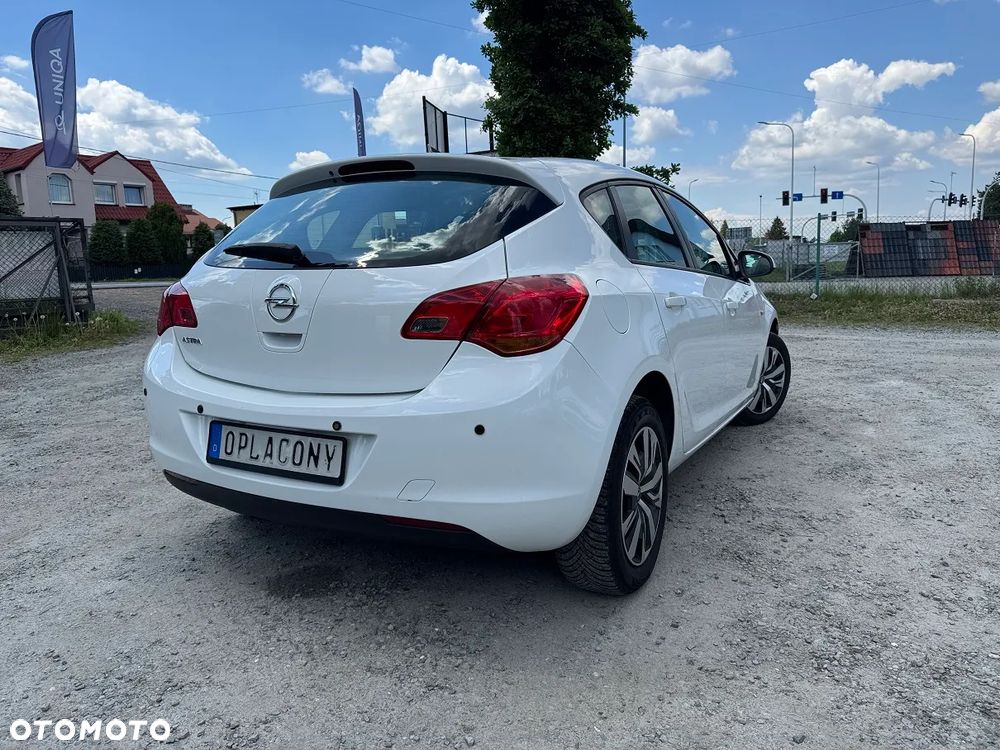 Opel Astra - 10