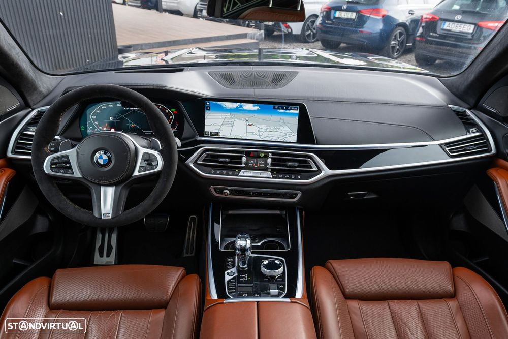 BMW X7 M50d - 32