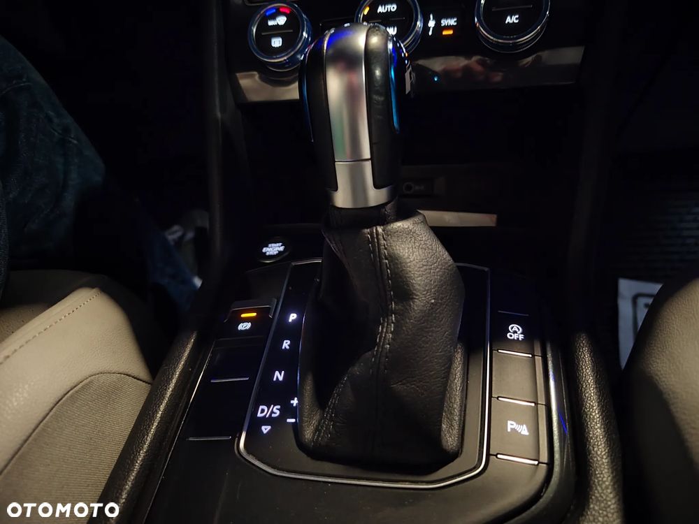 Volkswagen Tiguan - 37