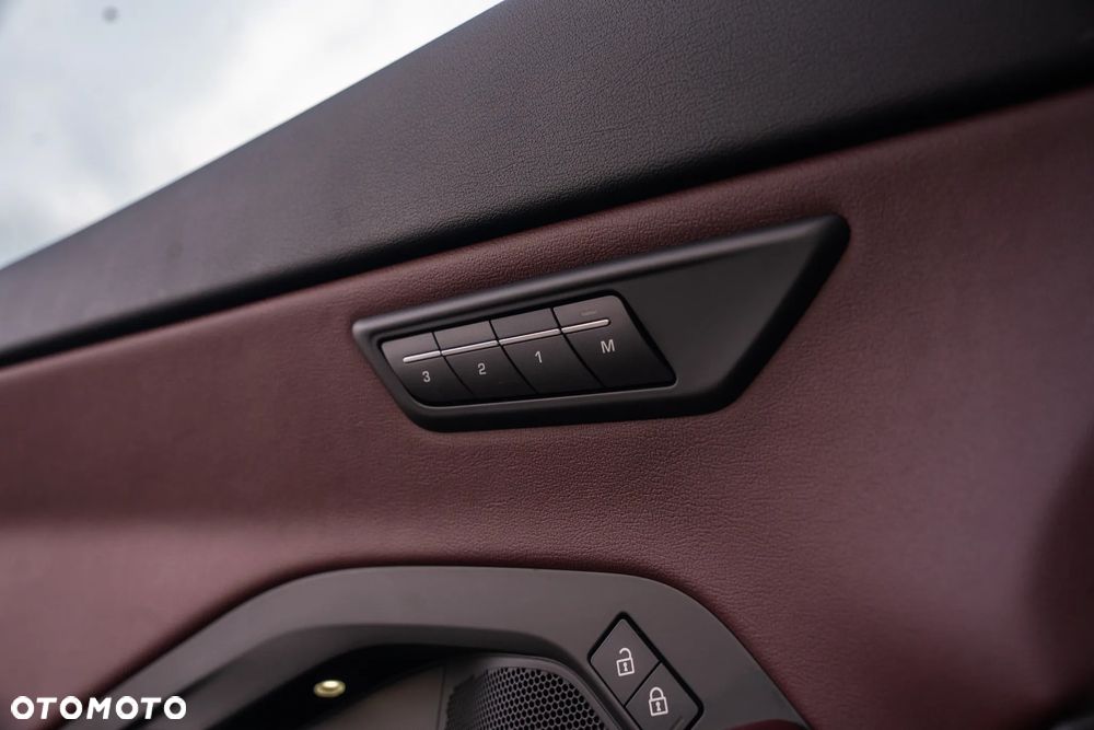 Jaguar E-Pace D200 AWD R-Dynamic SE - 33