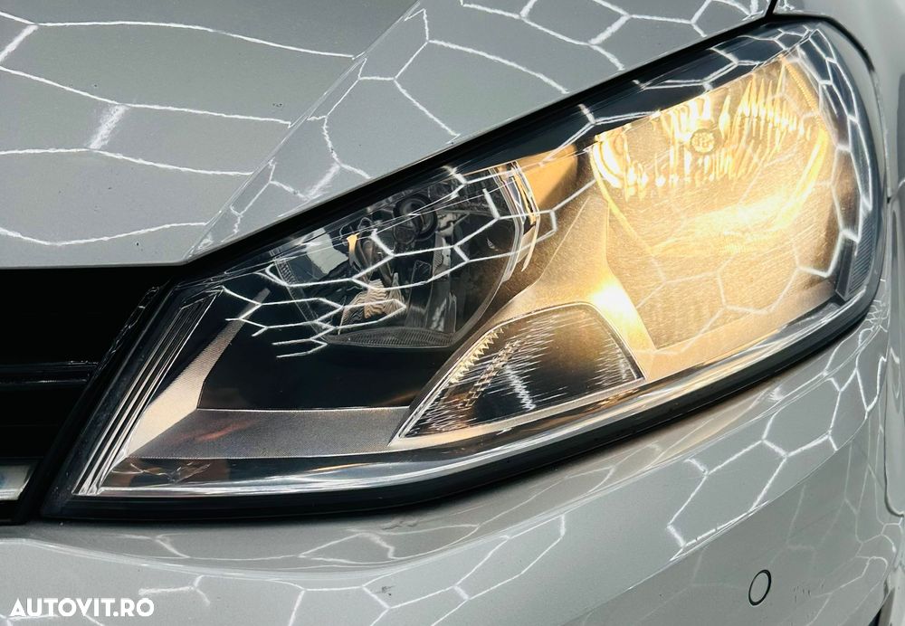 Volkswagen Golf 1.6 TDI BlueMotion Technology Comfortline - 10