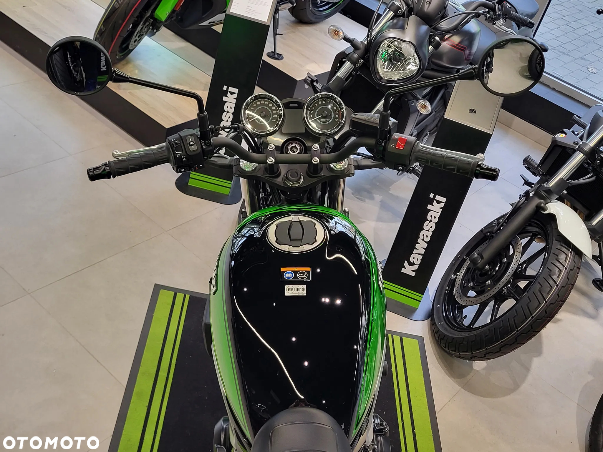 Kawasaki Z 650 RS - 12