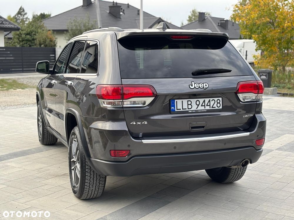 Jeep Grand Cherokee - 9