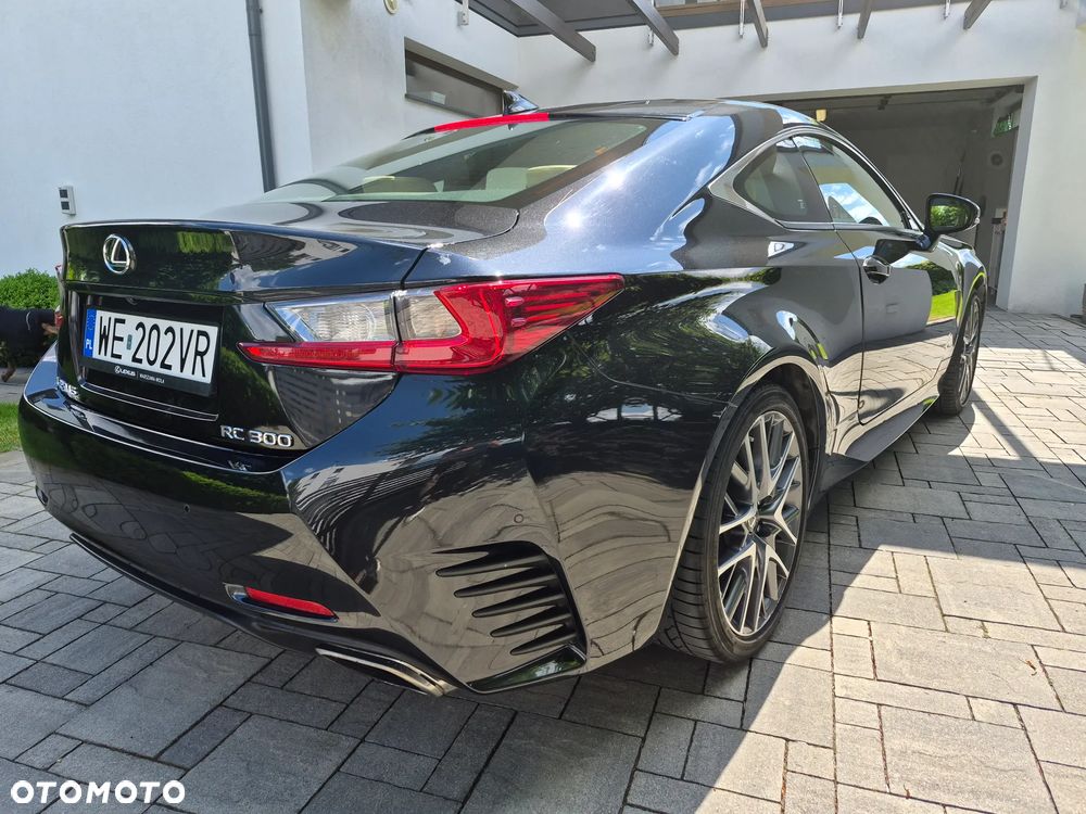 Lexus RC 200t / 300 F Sport - 2