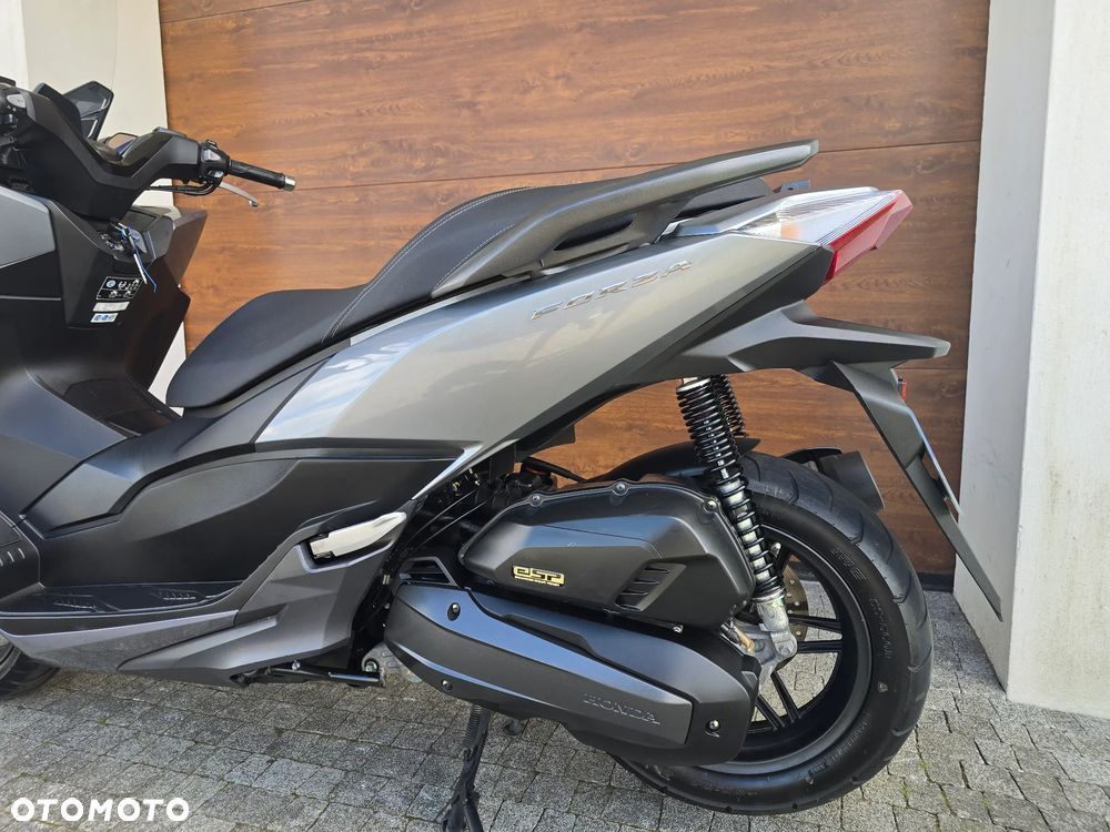 Honda NSS - 33