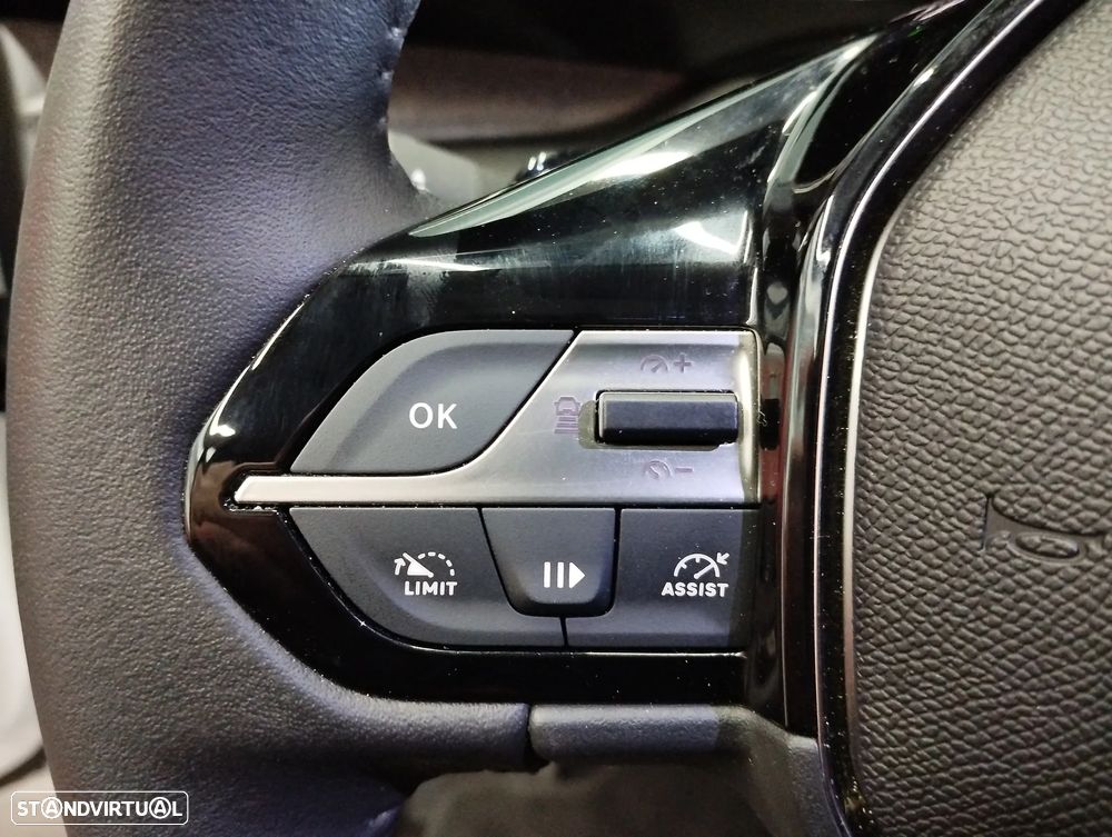 Peugeot 308 SW 1.2 PureTech Allure Pack EAT8 - 19