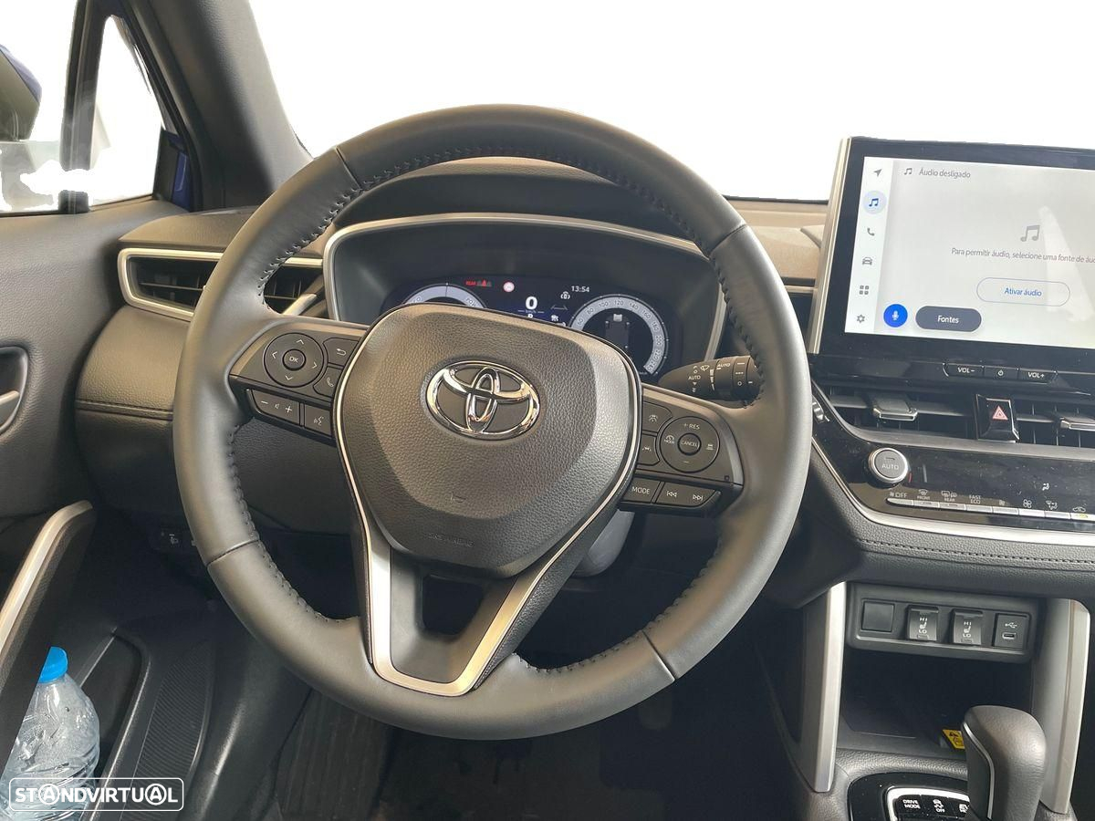 Toyota Corolla Cross 2.0 Hybrid Luxury - 9
