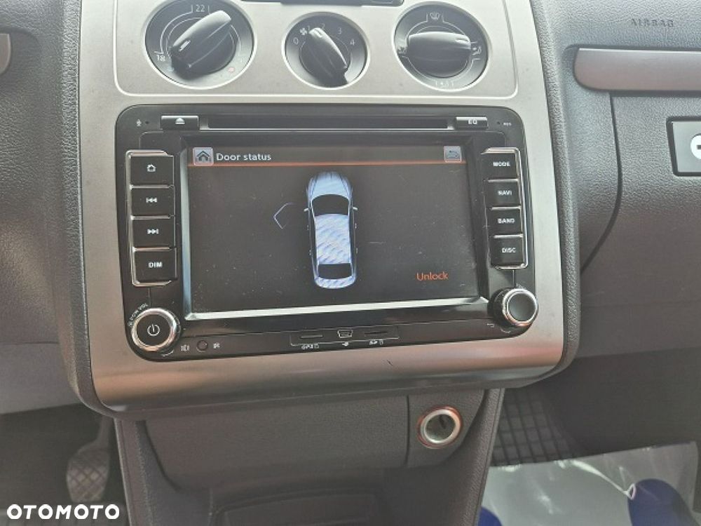 Volkswagen Touran 1.4 TSI Cross - 32
