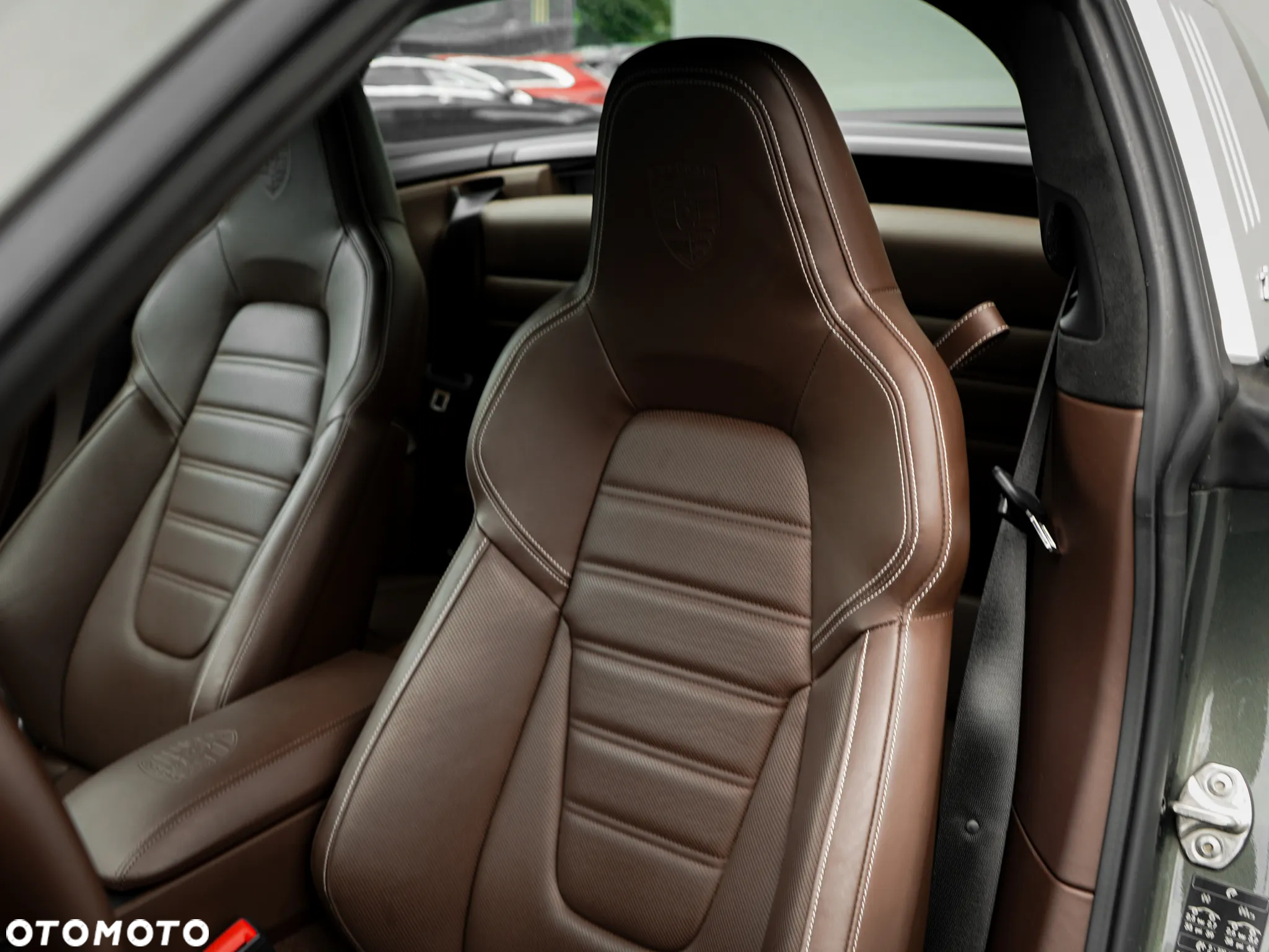 Porsche 911 Targa 4S - 13