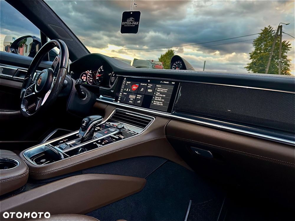 Porsche Panamera - 5