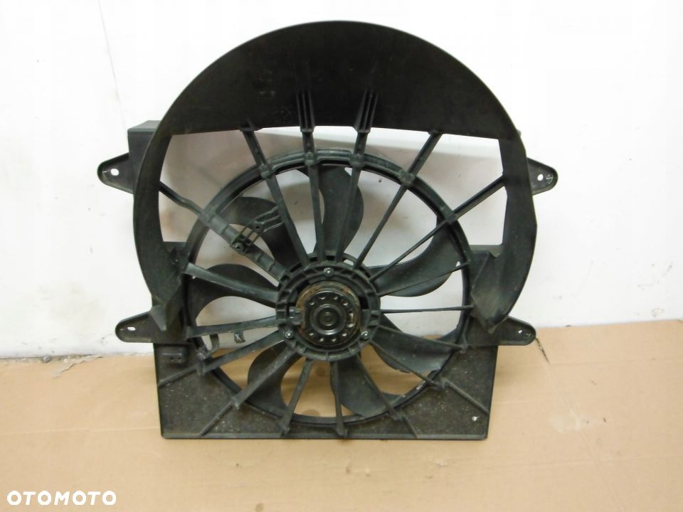 Jeep Commander zaluzja tunel powietrza wiatrak - 2