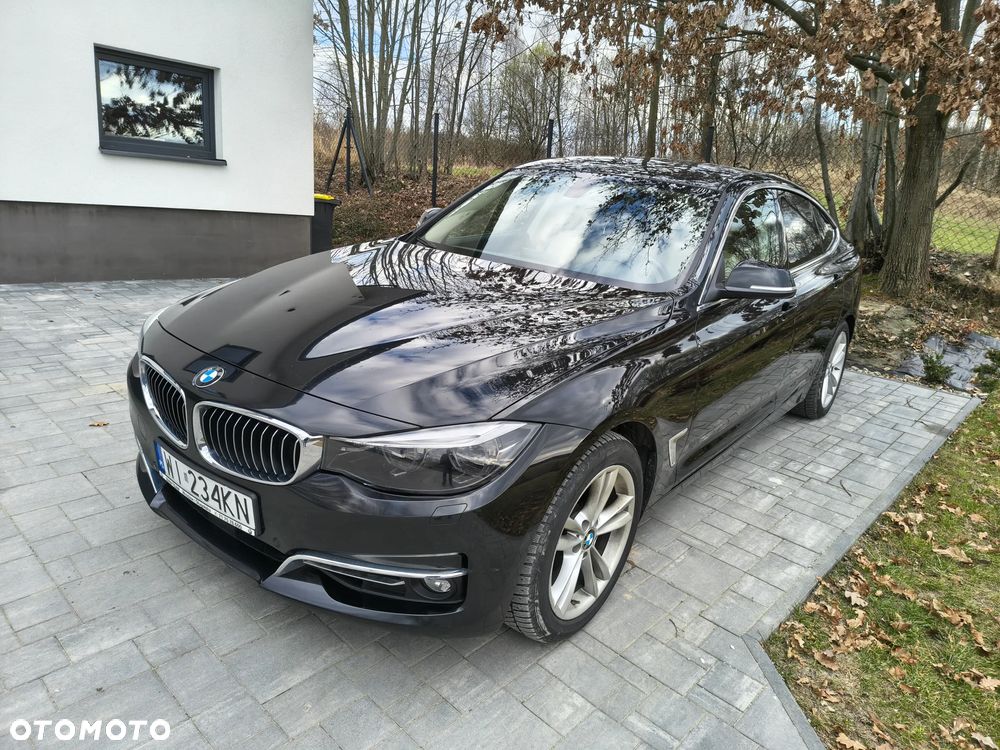 BMW 3GT 330i xDrive Luxury Line - 2
