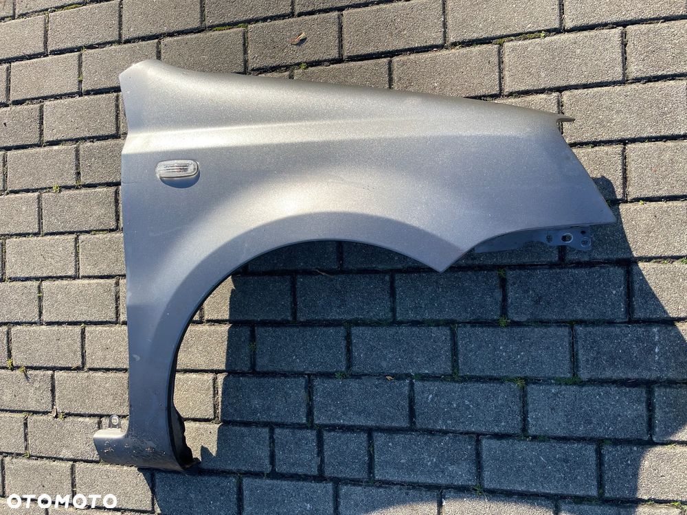 FIAT PANDA II LIFT BŁOTNIK LEWY PRAWY MASKA lampa zderzak lewa lewy przód pas przedni 695 - 2