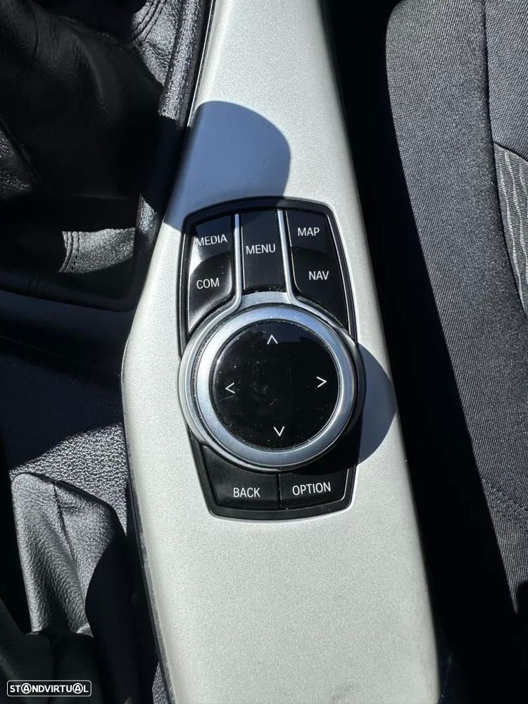 BMW 116 d Sport Line - 27