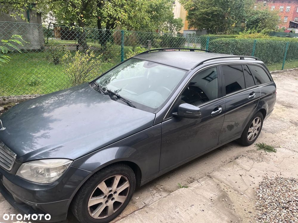 Mercedes-Benz C-Class 2008 photo 2