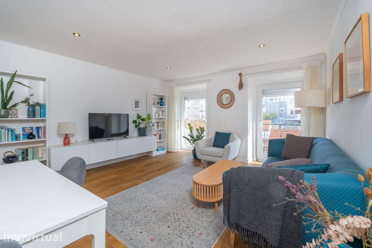 Apartamento T2 Renovado Onde Lisboa Entra Pela Janela - São Vicente - Grande imagem: 4/21