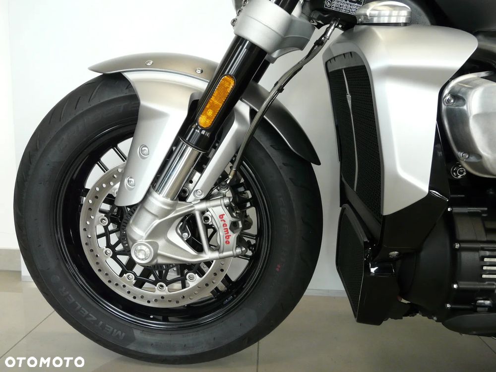 Triumph Rocket - 20