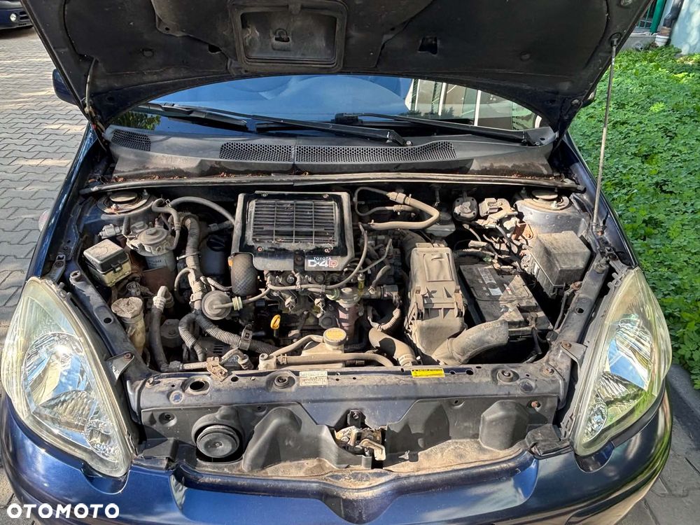 Toyota Yaris - 18