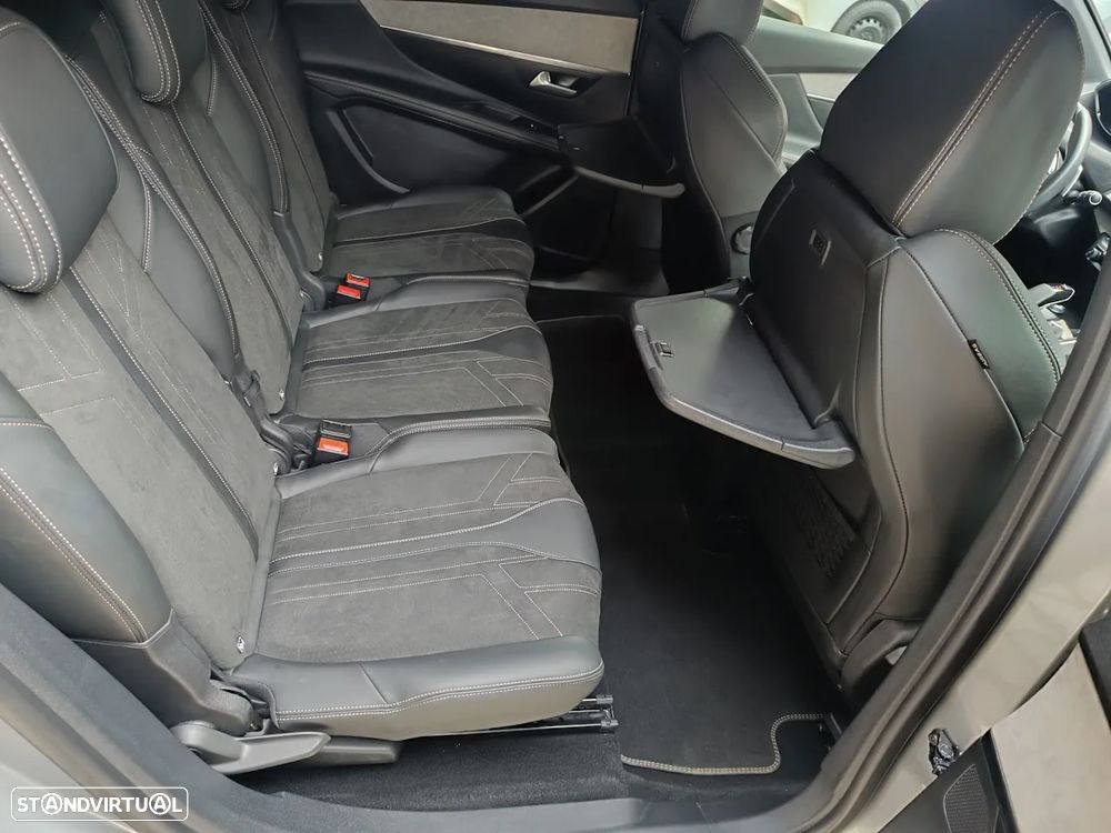 Peugeot 5008 PureTech 130 EAT8 Stop & Start GT - 33