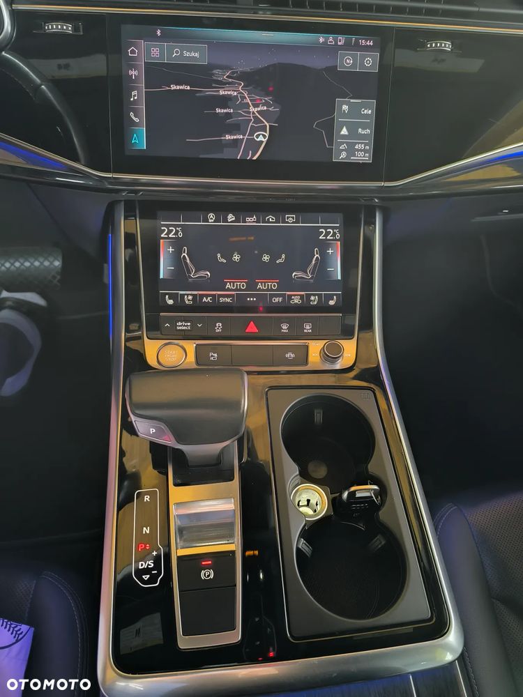 Audi Q8 55 TFSI quattro tiptronic - 11