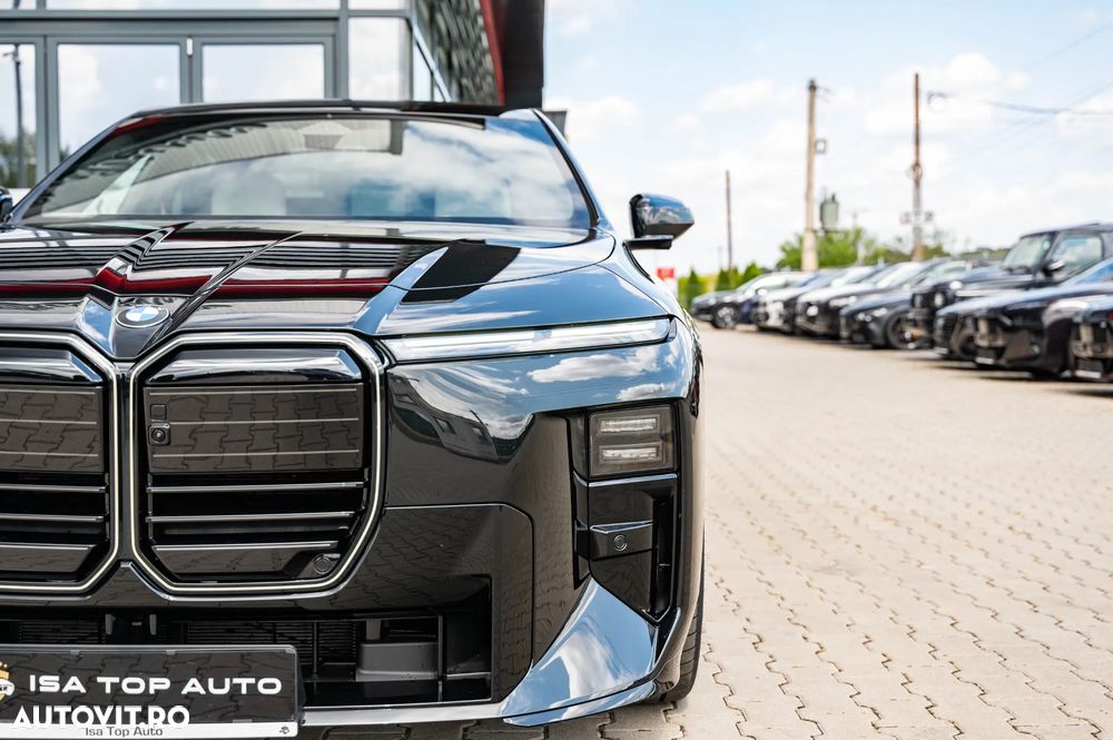 BMW Seria 7 740 xDrive - 37