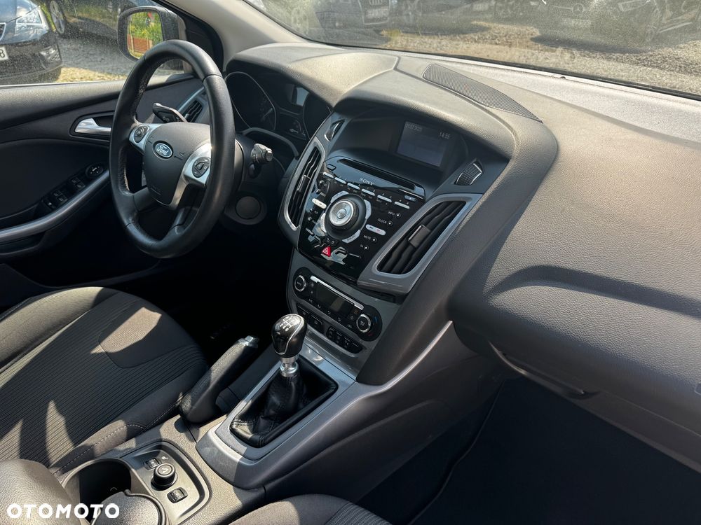 Ford Focus 1.6 EcoBoost Titanium - 39