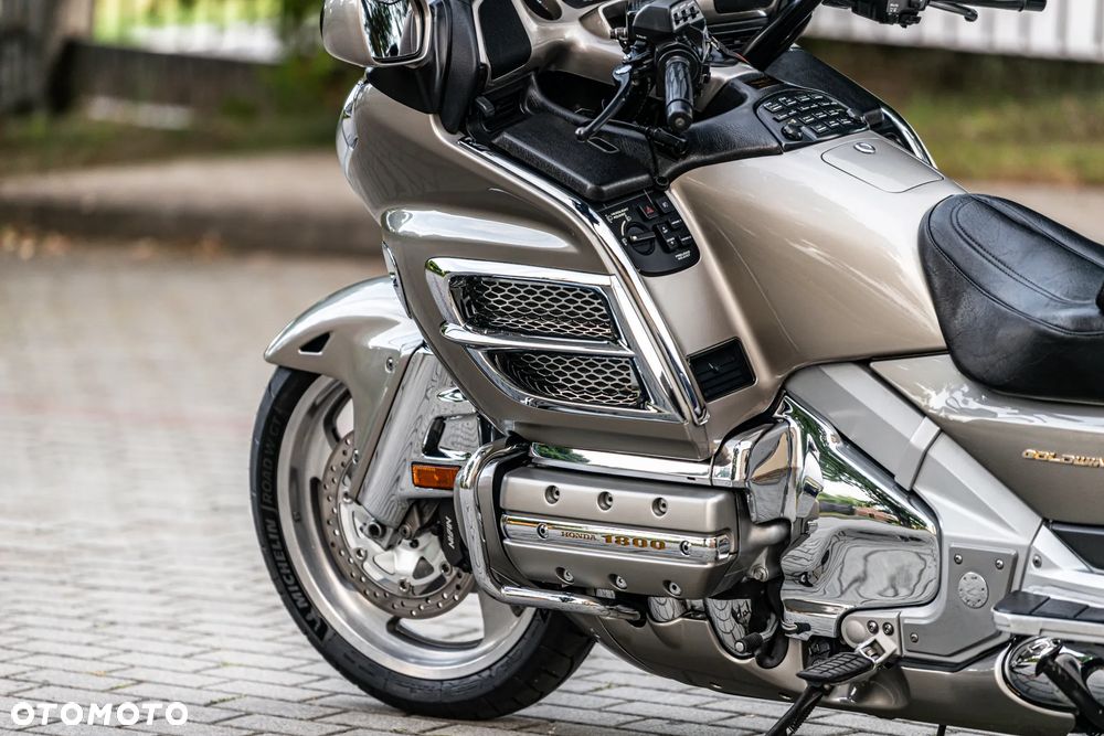 Honda GL - 19