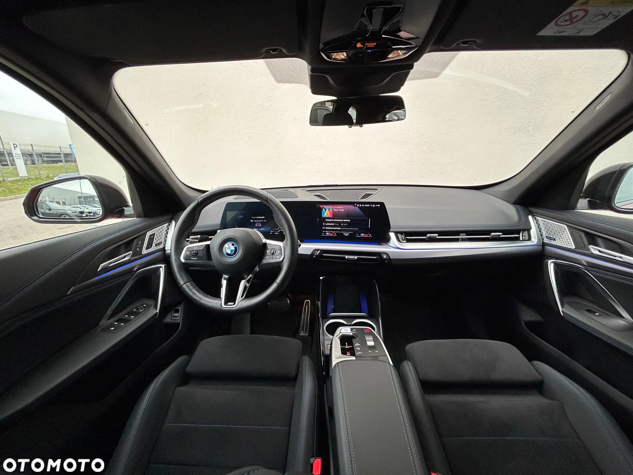 BMW iX1 - 9