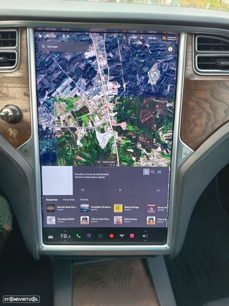 Tesla Model X 100D - 28