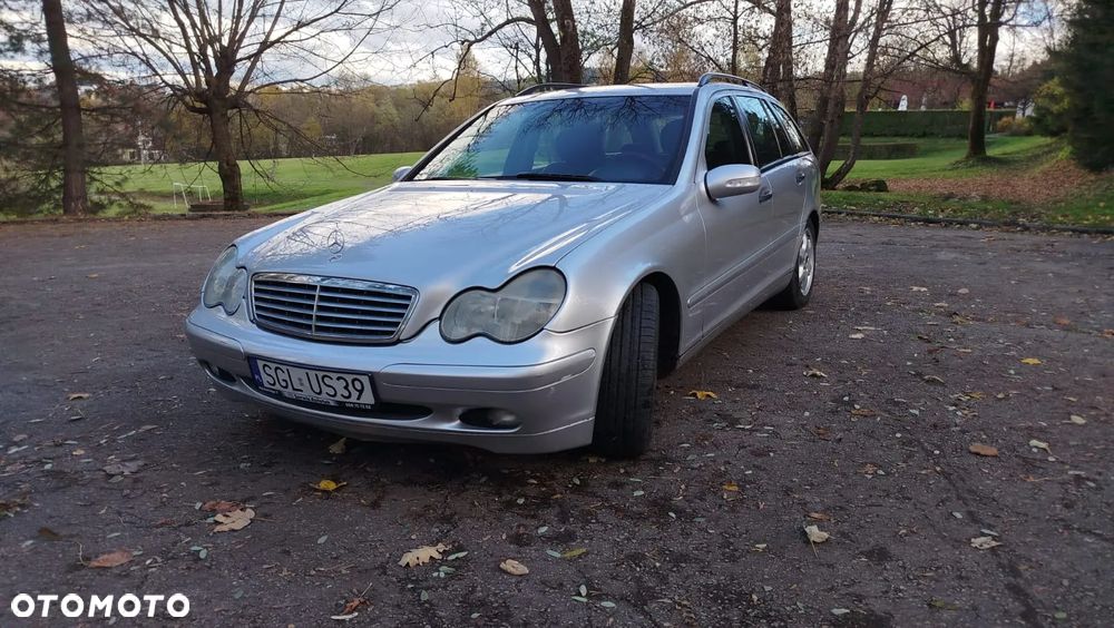 Mercedes-Benz Klasa C 220 T CDI Classic - 36