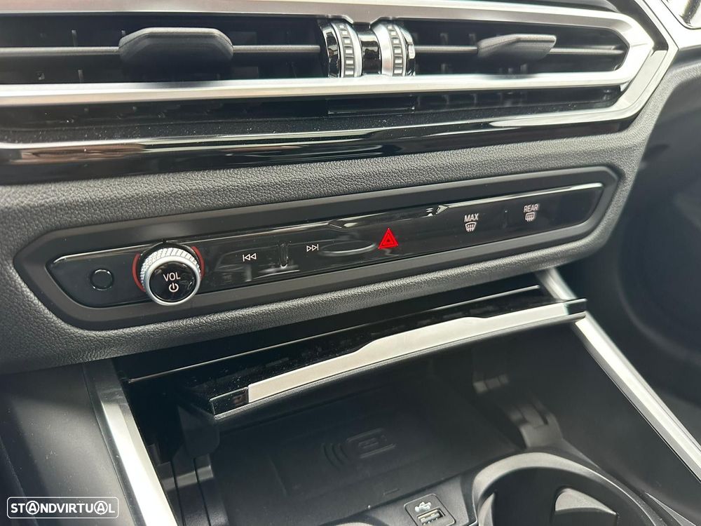 BMW 330 e Touring xDrive Aut. - 27