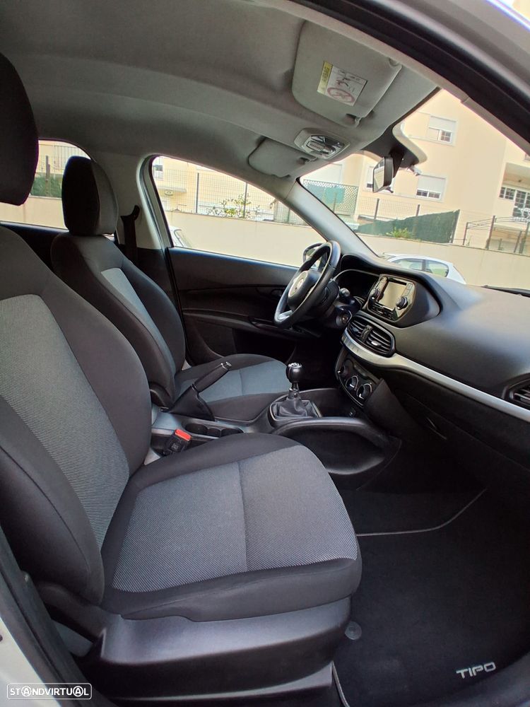 Fiat Tipo Station Wagon 1.4 Lounge - 16