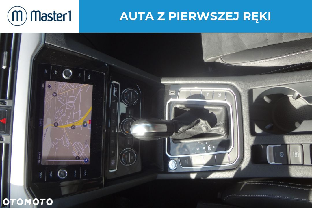 Volkswagen Passat 2.0 TDI Elegance DSG - 17