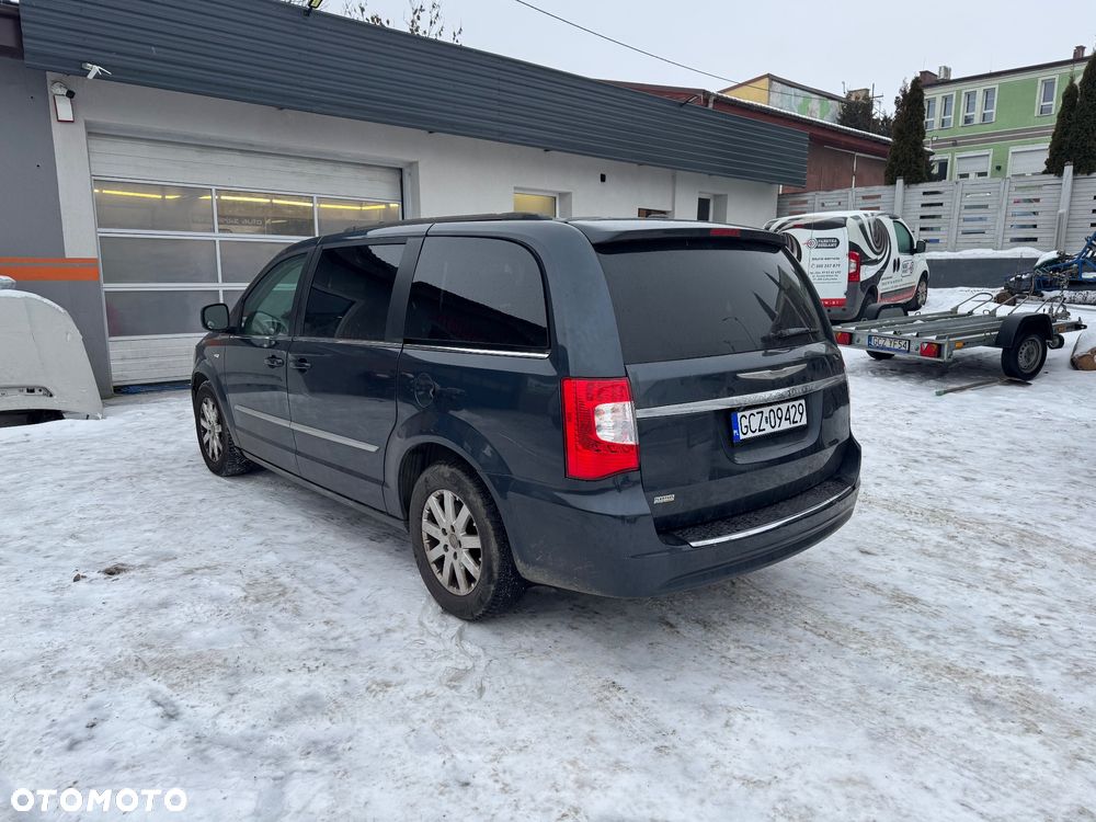 Chrysler Town & Country 3.6 Limited - 6