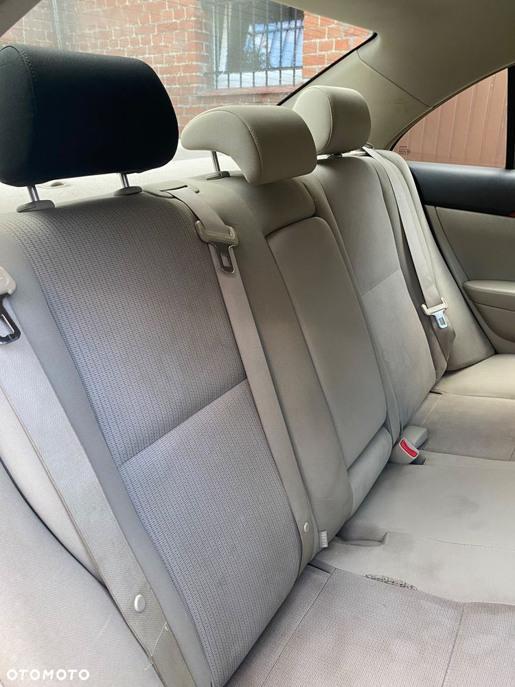 Toyota Avensis 2.0 D-4D Luna - 17