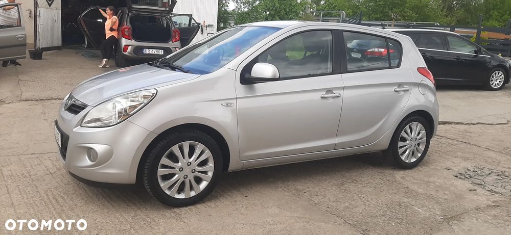 Hyundai i20 - 21