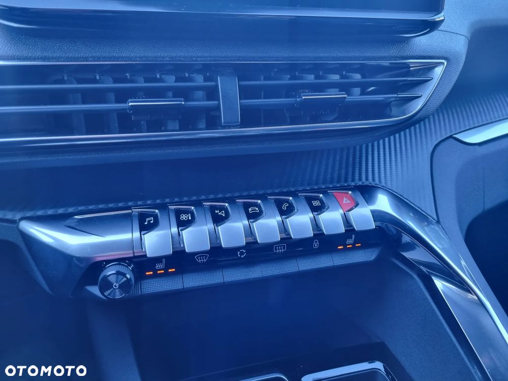 Peugeot 3008 1.2 PureTech Allure S&S EAT6 - 30