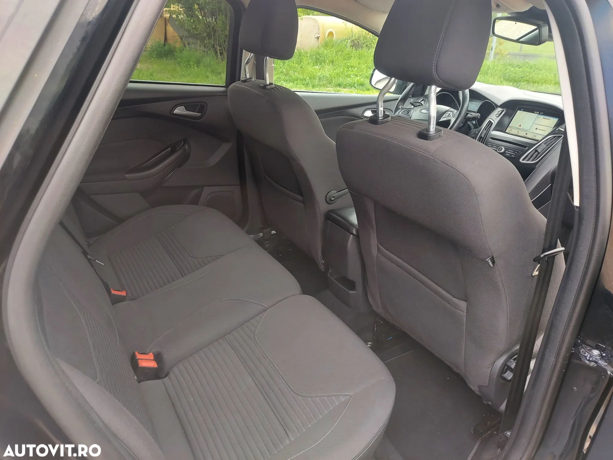 Ford Focus 1.5 EcoBlue Start-Stopp-System TITANIUM - 30