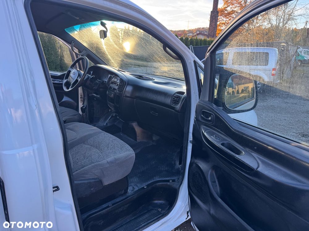 Hyundai H1 Camionette - 10